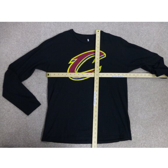 Lebron James Cleveland Cavalier Fanatics Long Sleeve Sweatshirt - Picture 7 of 9